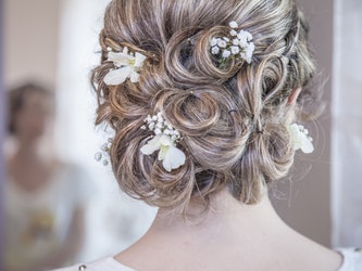 Hair Styling Tips Featured Image