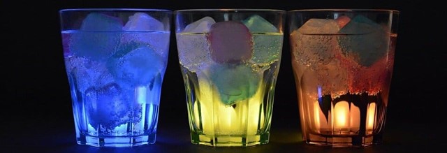 alcoholic drinks with ice