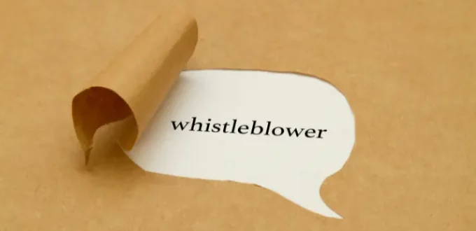 5 Best Practices for Compliance Officers to Minimize Whistleblower Risks