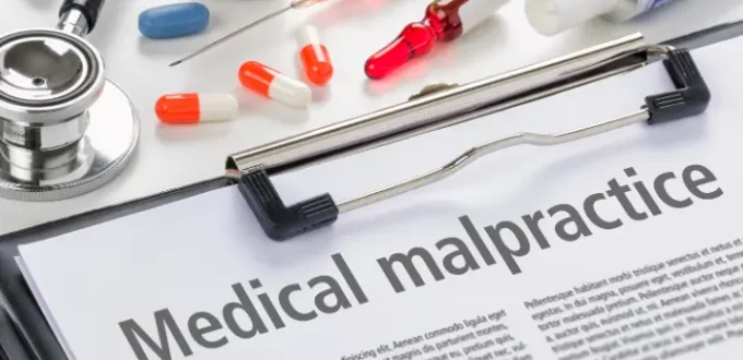 Navigating Medical Malpractice Lawsuits: Key Insights for Plaintiffs