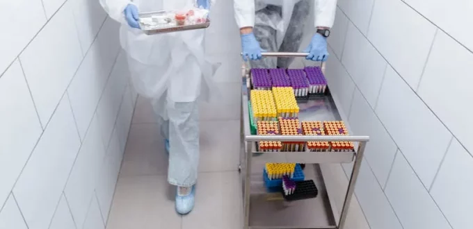 How Medical Carts Can Make A Big Difference When Treating Your Patients