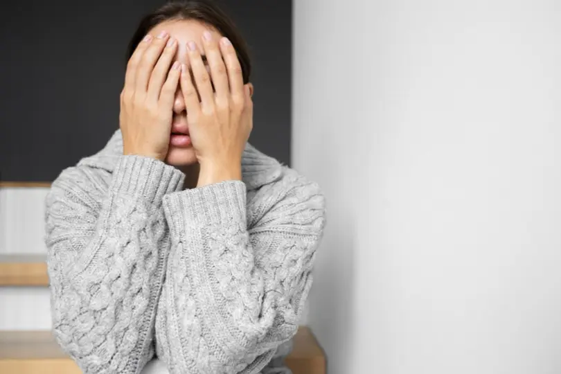 3 Signs of Anxiety and How to Cope With It
