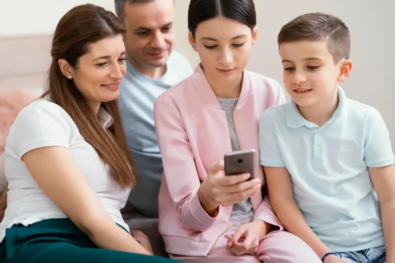 How to Utilize Messaging Services as a Parent