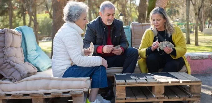 10 Reasons Seniors Thrive in Community Living
