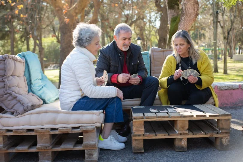10 Reasons Seniors Thrive in Community Living